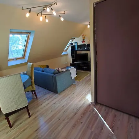 Meuble 10 Personnes בית נופש