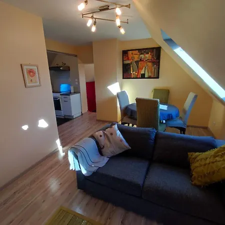 Semesterbostad Meuble 10 Personnes